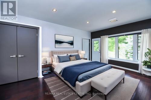 3836 Brookside Drive, West Lincoln, ON - Indoor Photo Showing Bedroom