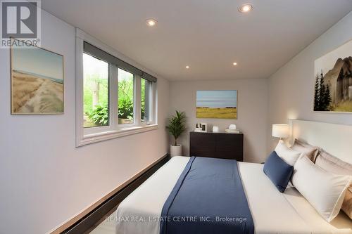 3836 Brookside Drive, West Lincoln, ON - Indoor Photo Showing Bedroom