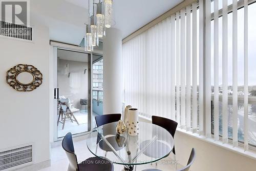 804 - 11 Townsgate Drive, Vaughan, ON - Indoor Photo Showing Dining Room