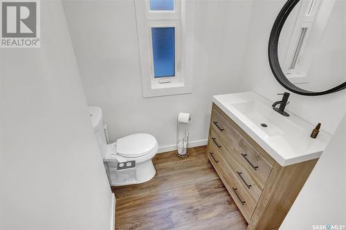 2136 Reynolds Street, Regina, SK - Indoor Photo Showing Bathroom