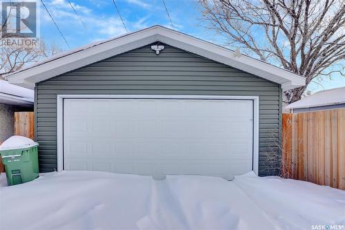 2136 Reynolds Street, Regina, SK - Outdoor With Exterior