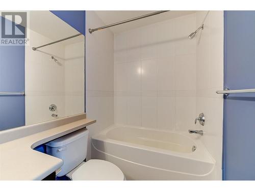 1083 Sunset Drive Unit# 417, Kelowna, BC - Indoor Photo Showing Bathroom