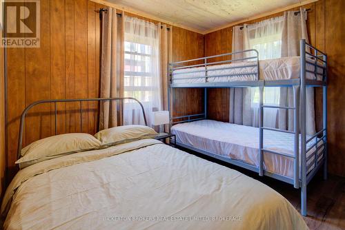 C - 356 Driscoll Road, Frontenac Islands (The Islands), ON - Indoor Photo Showing Bedroom