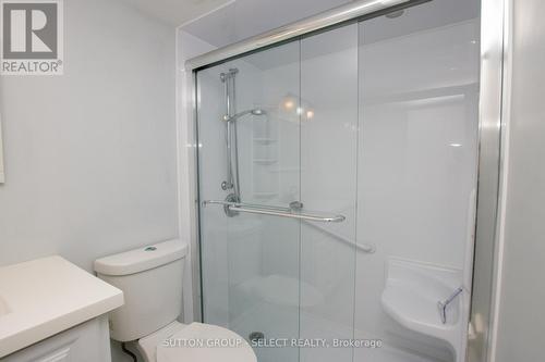 404 - 1255 Commisioners Road W, London, ON - Indoor Photo Showing Bathroom