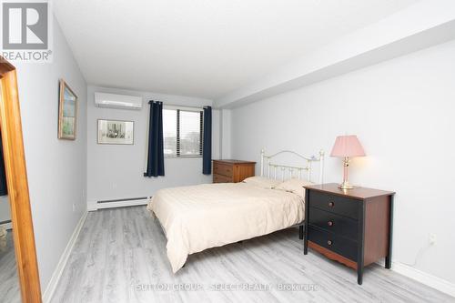 404 - 1255 Commisioners Road W, London, ON - Indoor Photo Showing Bedroom