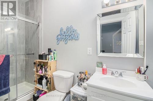 1&2 - 145 Eccles Street, Ottawa, ON - Indoor Photo Showing Bathroom