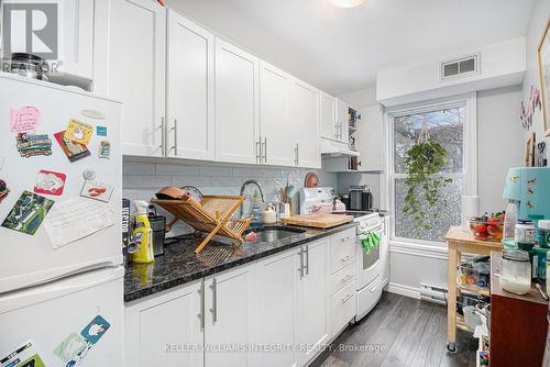 1&2 - 145 Eccles Street, Ottawa, ON - Indoor Photo Showing Kitchen