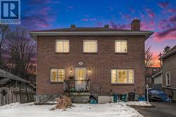 1384 CHATELAIN AVENUE  Ottawa, ON K1Z 8A8