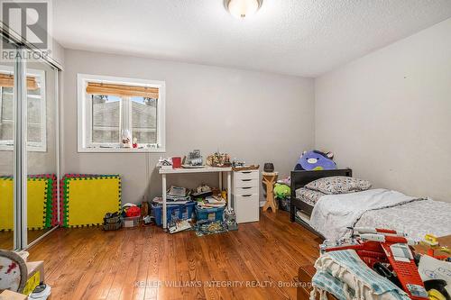 1384 Chatelain Avenue, Ottawa, ON - Indoor Photo Showing Bedroom