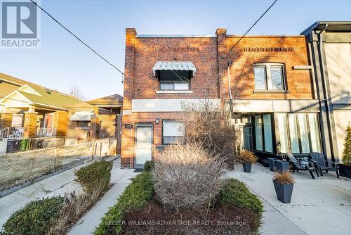 462&464 Sammon Avenue, Toronto, ON - Outdoor