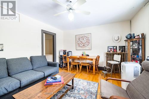 462&464 Sammon Avenue, Toronto, ON - Indoor Photo Showing Living Room