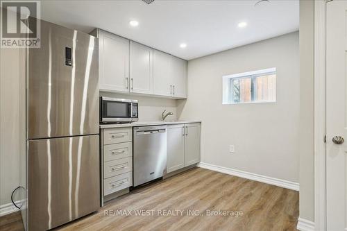 36 Poplar Avenue, Toronto, ON - Indoor Photo Showing Kitchen