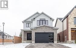 3023 DOYLE DRIVE  London, ON N6M 0G9