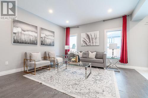 3023 Doyle Drive, London, ON - Indoor Photo Showing Living Room