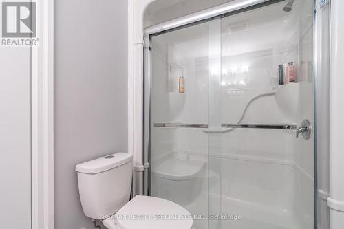 3023 Doyle Drive, London, ON - Indoor Photo Showing Bathroom