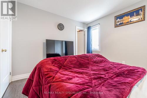 3023 Doyle Drive, London, ON - Indoor Photo Showing Bedroom