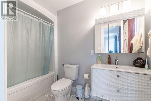 3023 Doyle Drive, London, ON - Indoor Photo Showing Bathroom