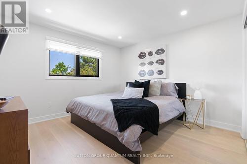 17 Clearview Drive, Hamilton, ON - Indoor Photo Showing Bedroom