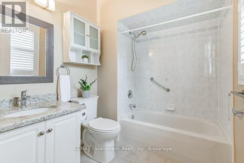 34 - 20 Kitty Murray Lane, Hamilton (Meadowlands), ON - Indoor Photo Showing Bathroom