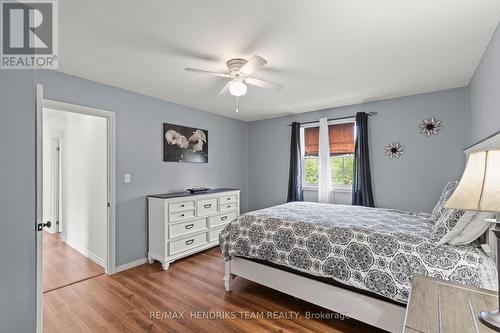 550 Albany Street, Fort Erie (333 - Lakeshore), ON - Indoor Photo Showing Bedroom