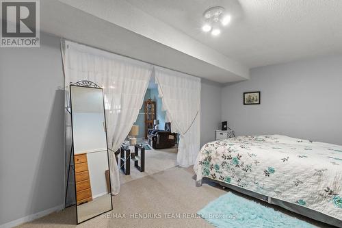 550 Albany Street, Fort Erie (333 - Lakeshore), ON - Indoor Photo Showing Bedroom