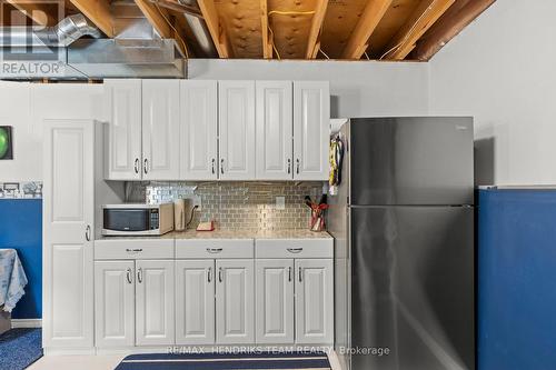 550 Albany Street, Fort Erie (333 - Lakeshore), ON - Indoor Photo Showing Kitchen