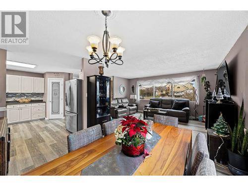 615 Stansfield Road, Kamloops, BC - Indoor Photo Showing Dining Room