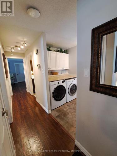 468 Richard Crescent, Strathroy-Caradoc (Sw), ON - Indoor Photo Showing Laundry Room