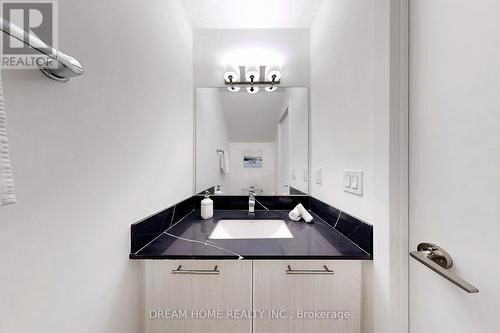 42 - 851 Sheppard Avenue W, Toronto, ON - Indoor Photo Showing Bathroom