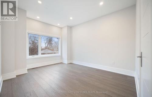 32 Florence Avenue, Toronto, ON - Indoor Photo Showing Other Room