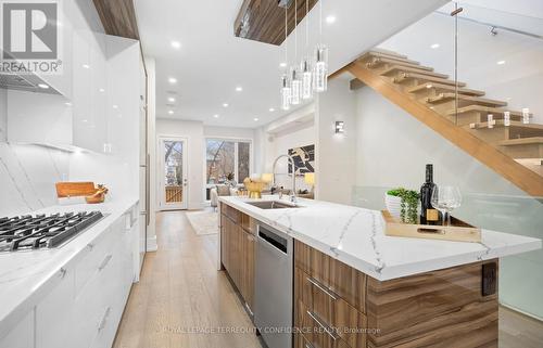 32 Florence Avenue, Toronto, ON - Indoor Photo Showing Kitchen With Upgraded Kitchen