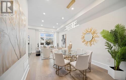 32 Florence Avenue, Toronto, ON - Indoor Photo Showing Dining Room