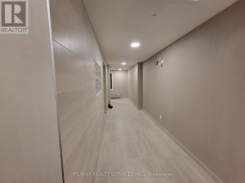 62 Sky Harbour Drive, Brampton, ON - Indoor Photo Showing Other Room