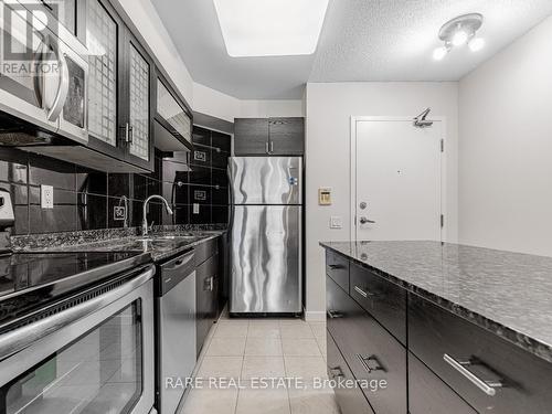 1711 - 30 Harrison Garden Boulevard S, Toronto, ON - Indoor Photo Showing Kitchen