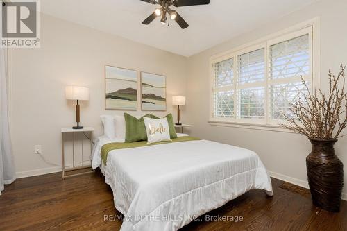 936 Dormer Street, Mississauga, ON - Indoor Photo Showing Bedroom