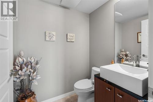 602 922 Broadway Avenue, Saskatoon, SK - Indoor Photo Showing Bathroom