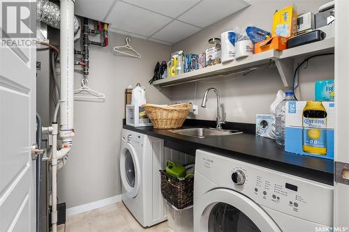 602 922 Broadway Avenue, Saskatoon, SK - Indoor Photo Showing Laundry Room