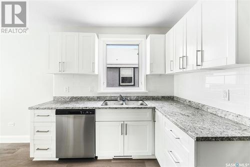 1457 Forget Street, Regina, SK - Indoor Photo Showing Kitchen With Double Sink