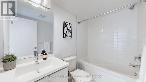 49 - 5 William Jackson Way, Toronto, ON - Indoor Photo Showing Bathroom