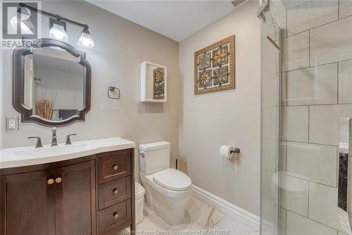 374 Evergreen Drive, Lakeshore, ON - Indoor Photo Showing Bathroom