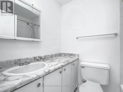 1805 - 1785 Frobisher Lane, Ottawa, ON - Indoor Photo Showing Bathroom