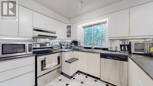 15 Foxwarren Drive, Toronto, ON - Indoor Photo Showing Kitchen With Double Sink