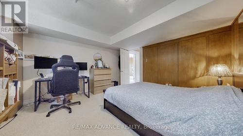 15 Foxwarren Drive, Toronto, ON - Indoor Photo Showing Bedroom