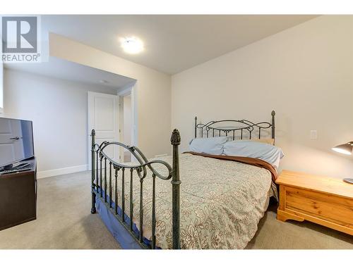 12764 Cliffshore Drive, Lake Country, BC - Indoor Photo Showing Bedroom