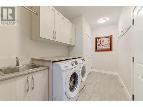 12764 Cliffshore Drive, Lake Country, BC - Indoor Photo Showing Laundry Room