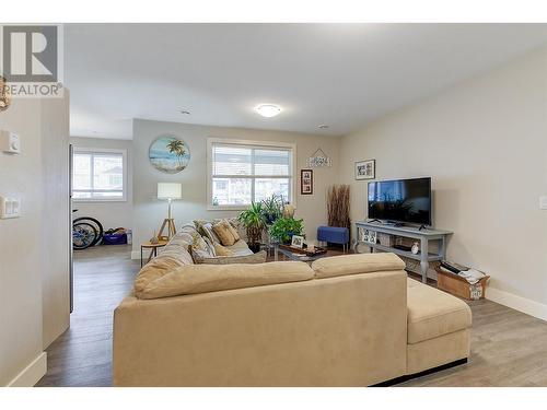 12764 Cliffshore Drive, Lake Country, BC - Indoor Photo Showing Living Room