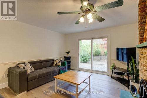 2141 Cartier Crescent, Burlington, ON - Indoor Photo Showing Living Room With Fireplace