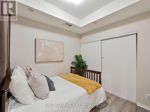 8 - 68 Winston Park Boulevard, Toronto, ON - Indoor Photo Showing Bedroom