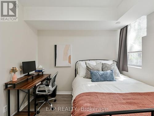 8 - 68 Winston Park Boulevard, Toronto, ON - Indoor Photo Showing Bedroom