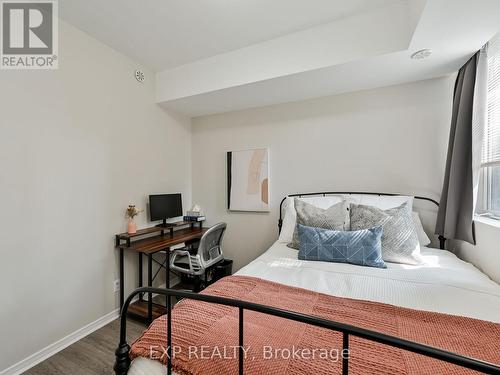 8 - 68 Winston Park Boulevard, Toronto, ON - Indoor Photo Showing Bedroom